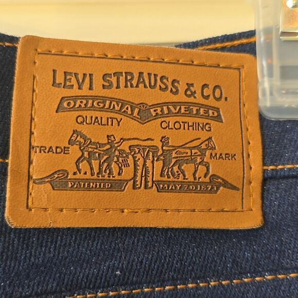 LEVI Action JEANS, W36 L31, Brand NEW! - Picture 4 of 5